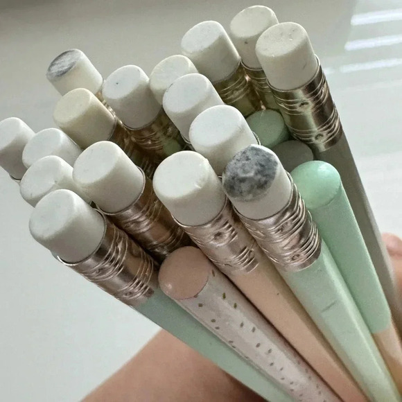 28 Pencils - Picture 4 of 9